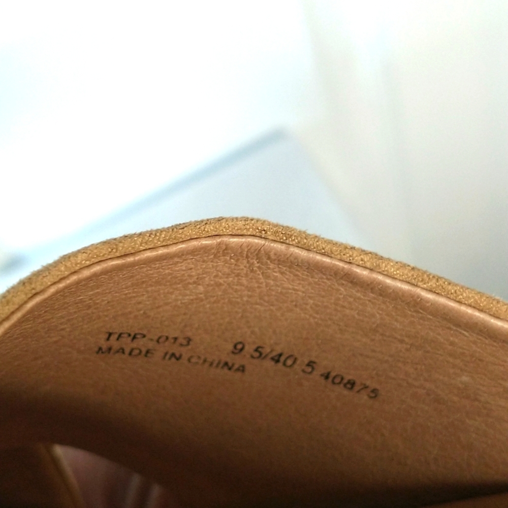 Chinese Laundry Women's Tan Mules size 9.5 vegan suede. Chunky heel. - Picture 5 of 8
